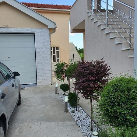 Apartman Tolosi 2 Podgorica Eksteriør billede