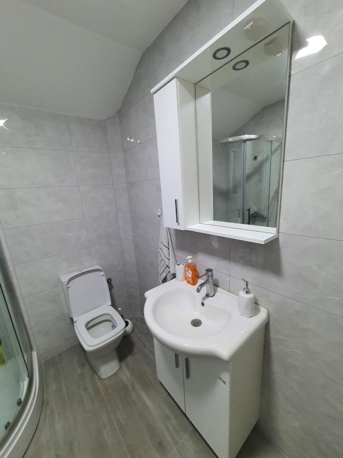 Apartman Tolosi 2 Podgorica Eksteriør billede