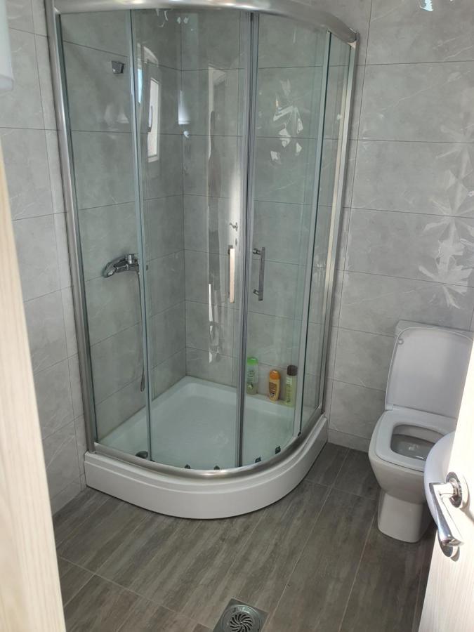 Apartman Tolosi 2 Podgorica Eksteriør billede